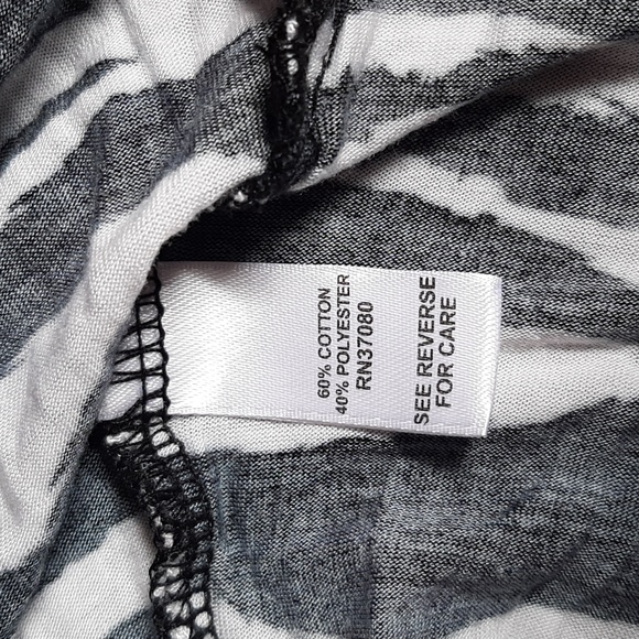 Cato Zebra Print Short Sleeve Top - Picture 4 of 4